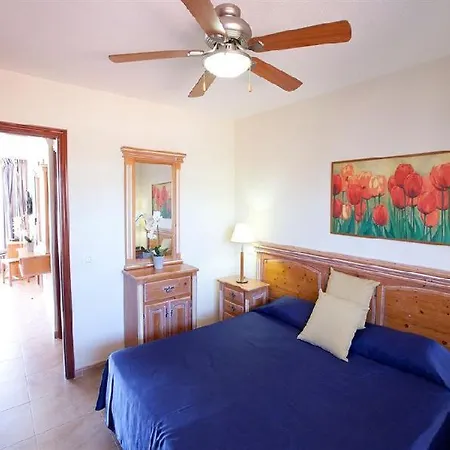 Clc Sunningdale Village Гостевой дом *
